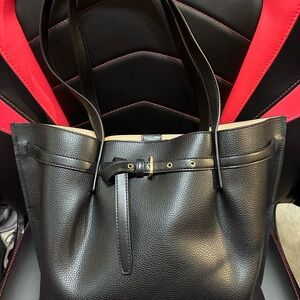 Elegant Black Leather Tote Bag- Michael Kors